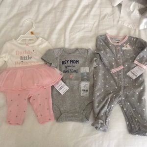 NWT Carter’s newborn bundle